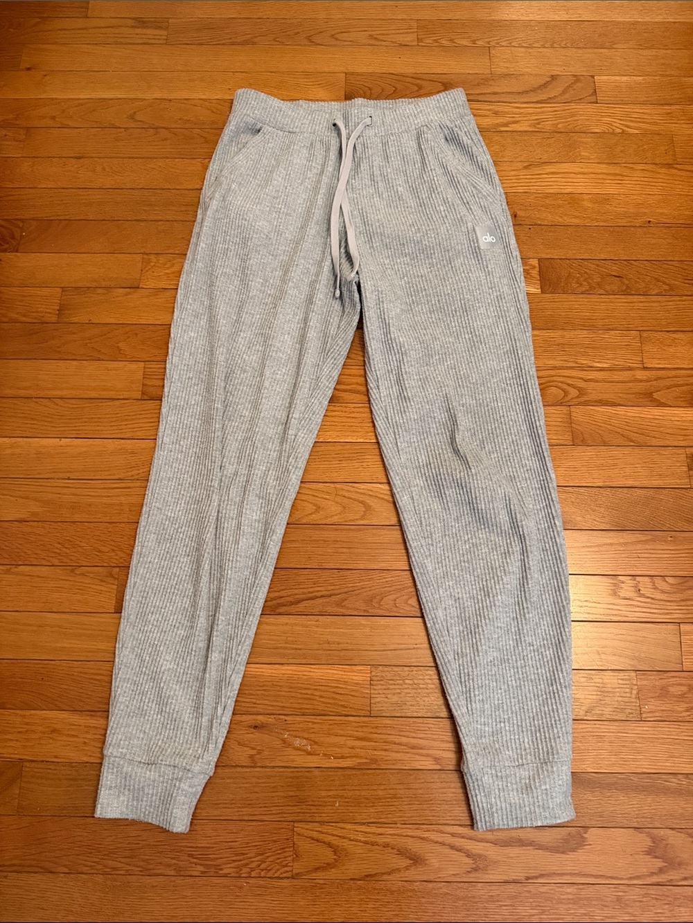 Alo Muse Joggers Gray